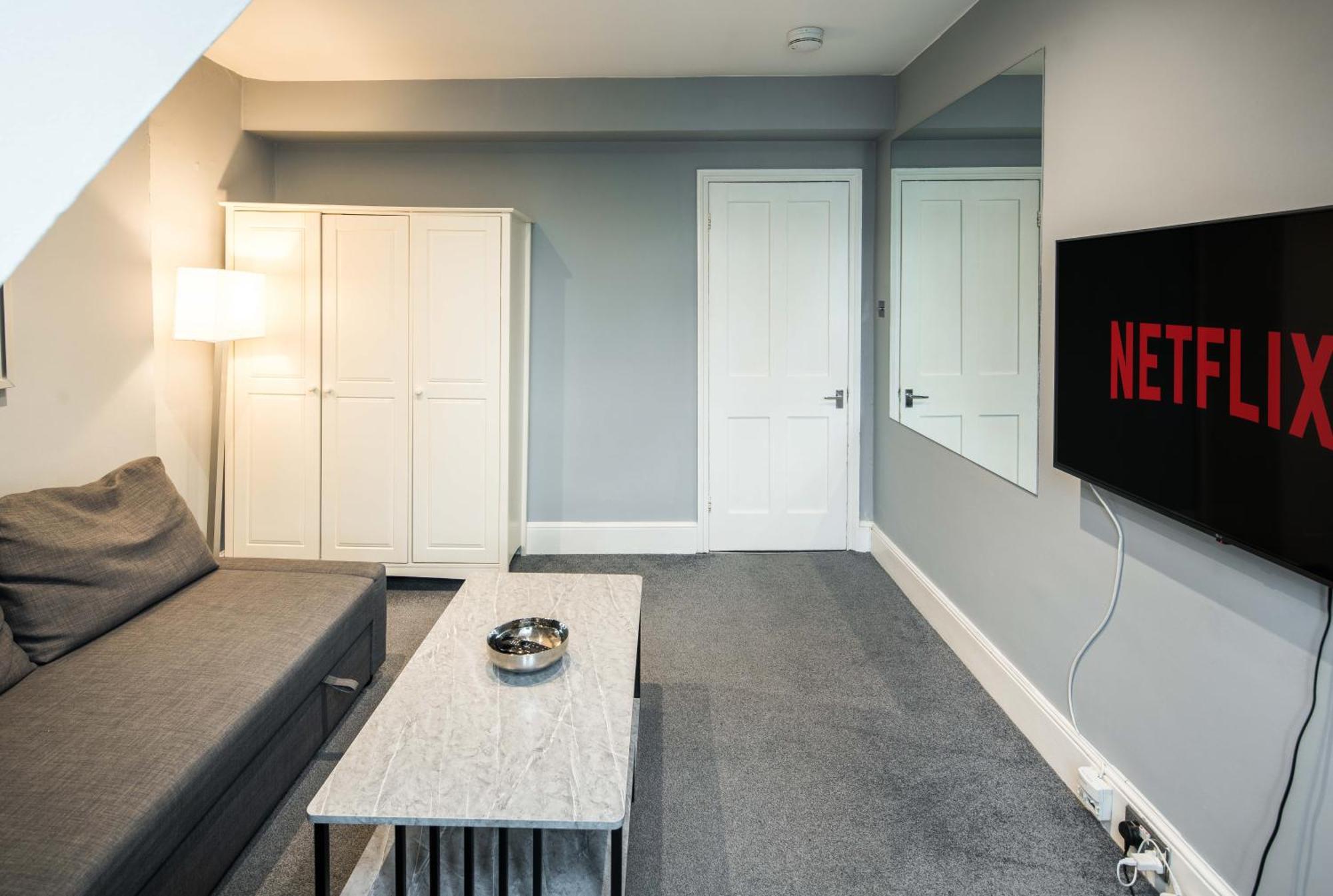 Heart Of Kensington And Chelsea,2 Bedr Apartment ลอนดอน ภายนอก รูปภาพ